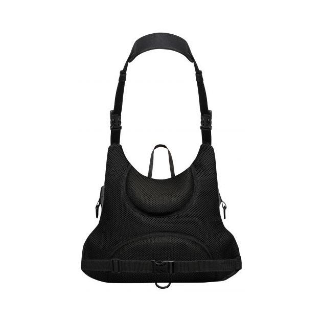 Сумка спиннингиста Mikado CHEST PACK нагрудная (35 x 23.5 см.)